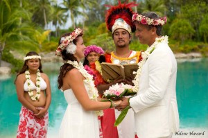 wedding at Bora Bora  - © Helene Havard